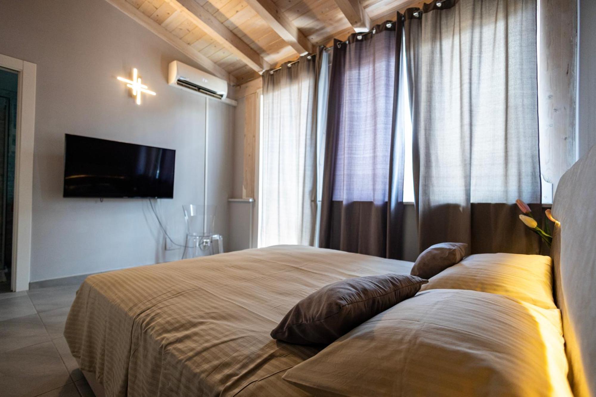 La Piazzetta A Mare Holiday House Sferracavallo Kültér fotó