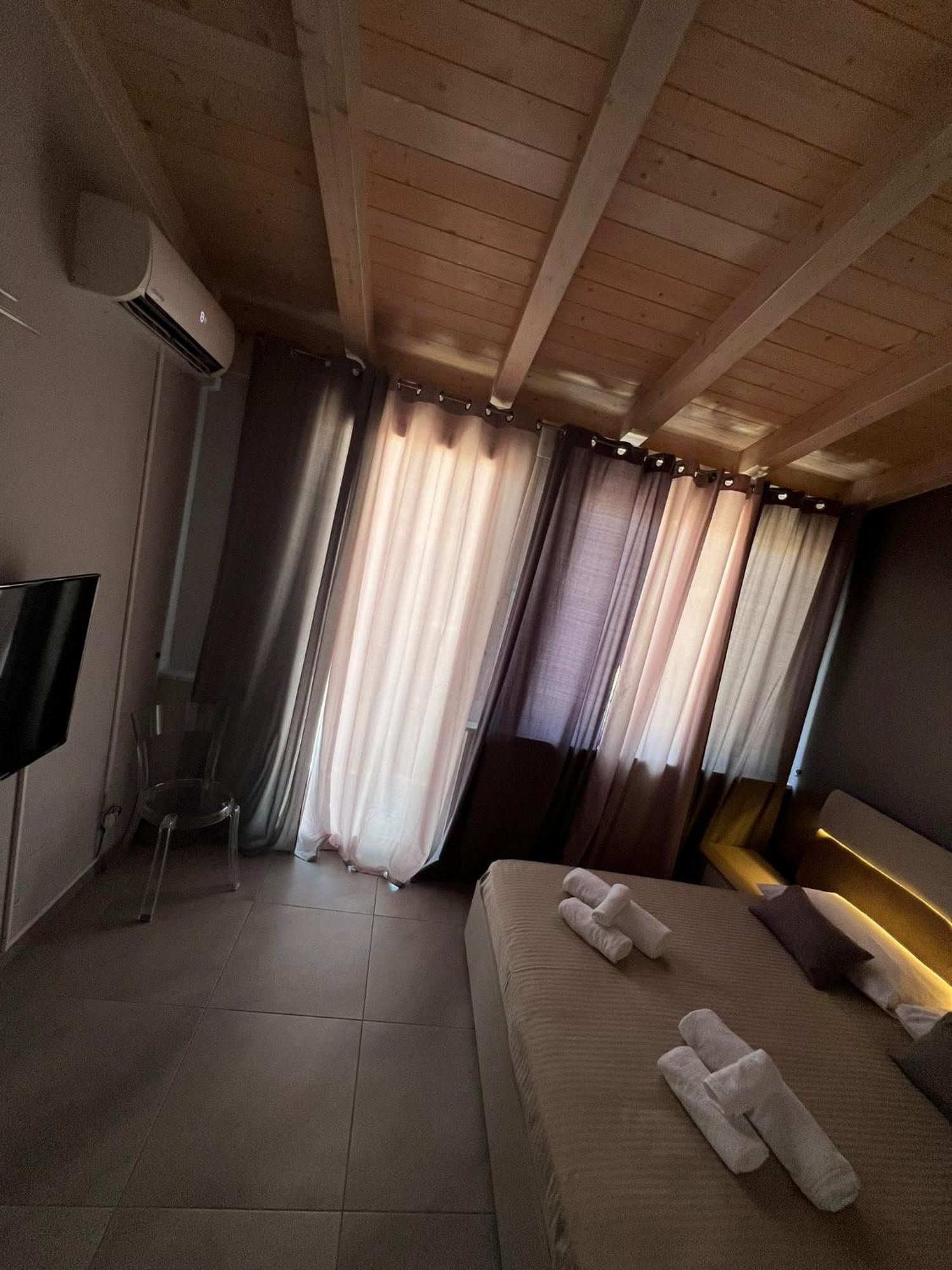 La Piazzetta A Mare Holiday House Sferracavallo Kültér fotó